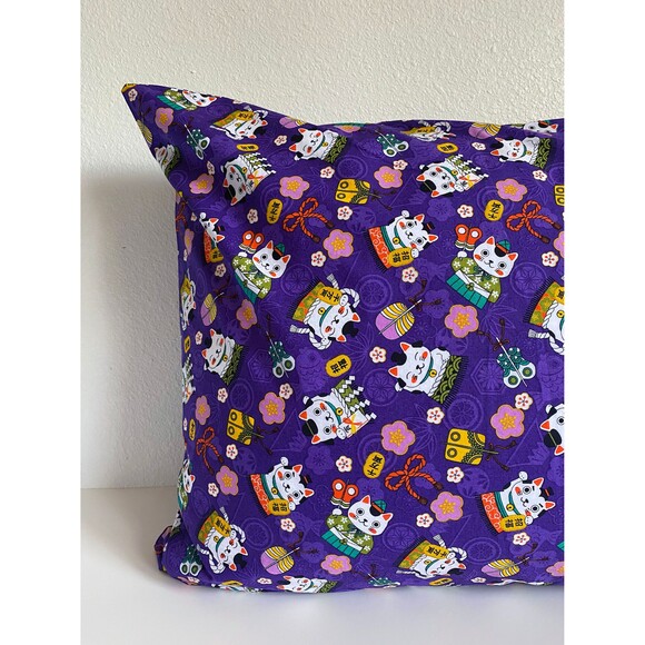 Purple Maneki-Neko Pattern Pillowcase | Handmade | 100% Cotton - Picture 2 of 4